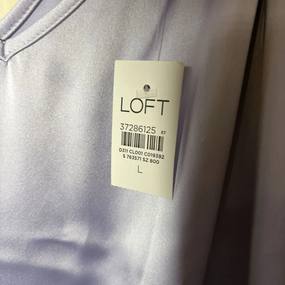 LOFT Tank Top Women's Large Purple Satin V-Neck Sleeveless Solid Basic Shirt NWT - Picture 7 of 10